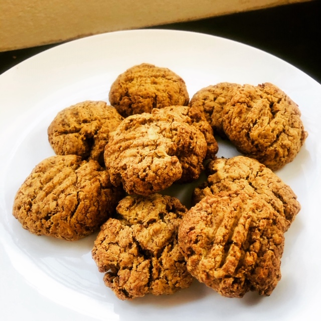 PROTEIN PEANUT BUTTER COOKIES_1588591908_871.JPG